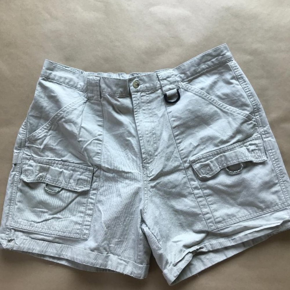Columbia khaki cargo shorts